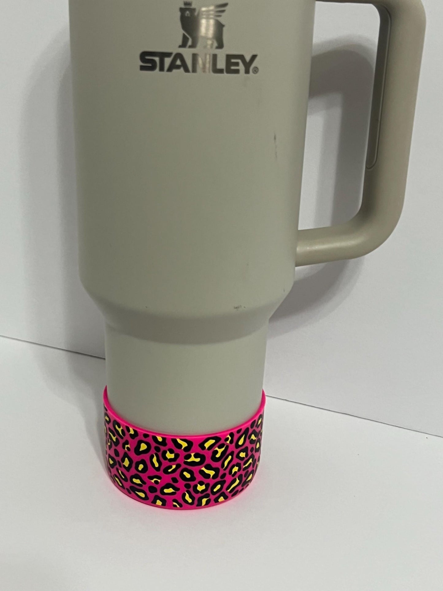 Pink Leopard print silicone tumbler sleeve