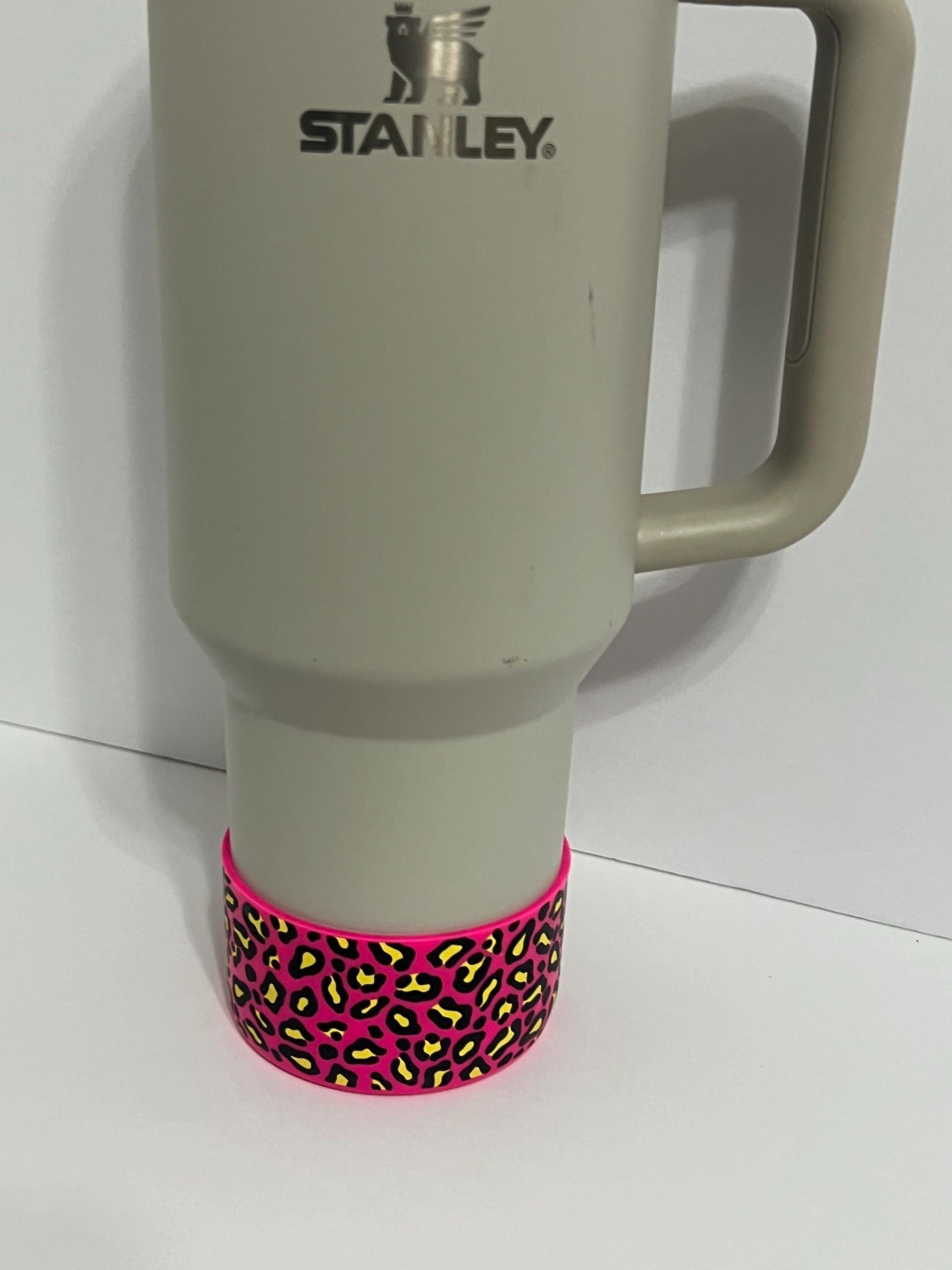 Pink Leopard print silicone tumbler sleeve