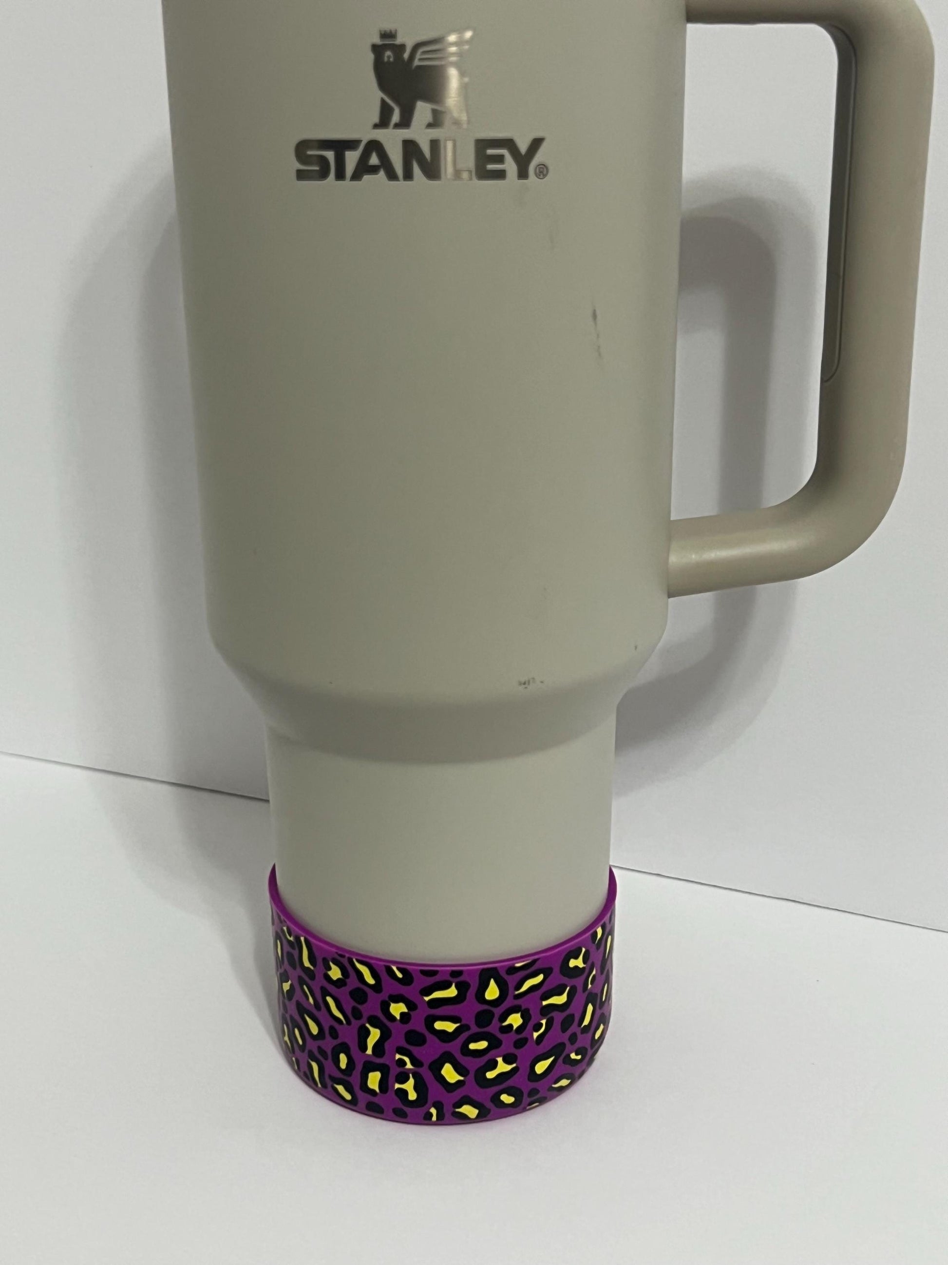 Purple Leopard print silicone tumbler sleeve