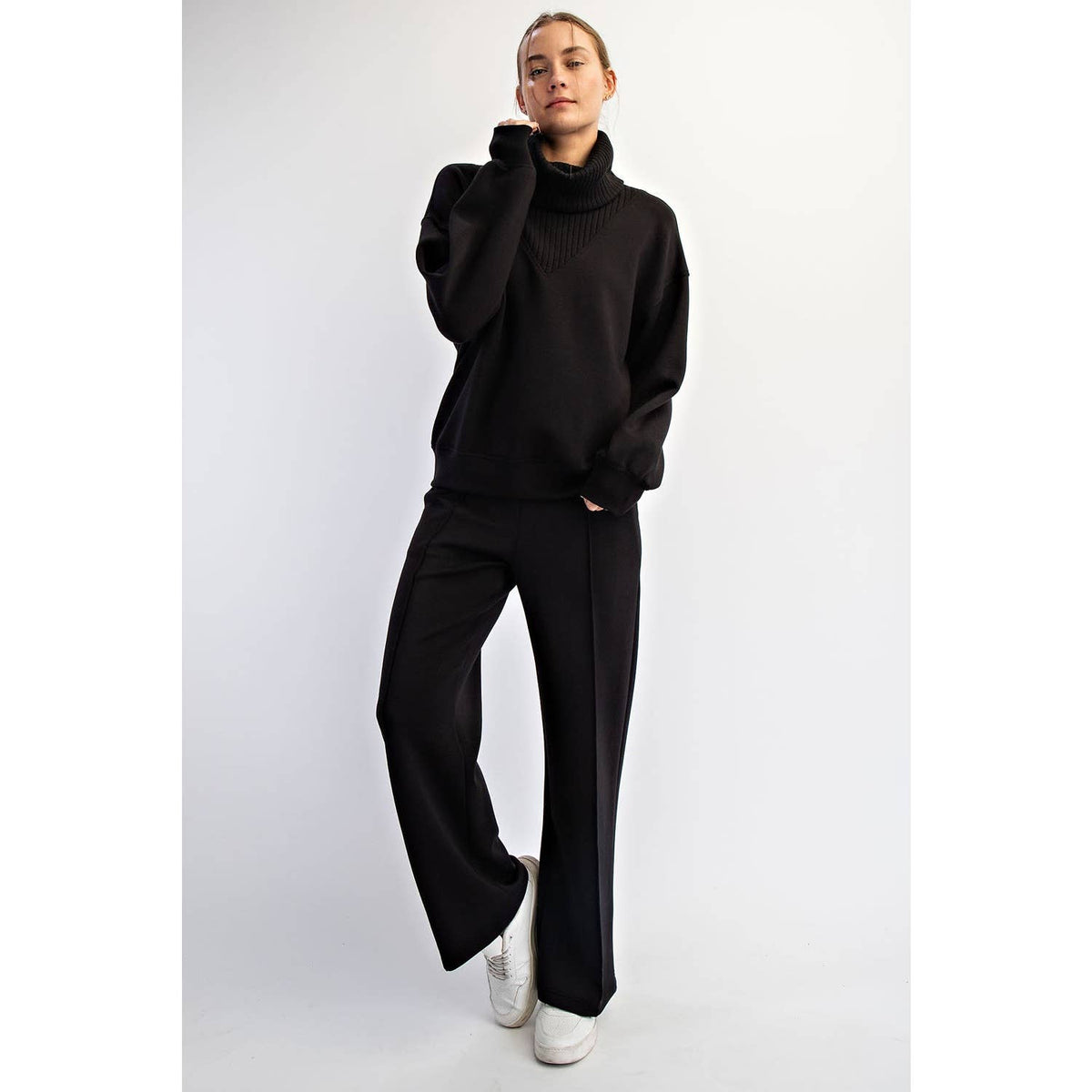 MODAL SCUBA LUXE V-TURTLENECK