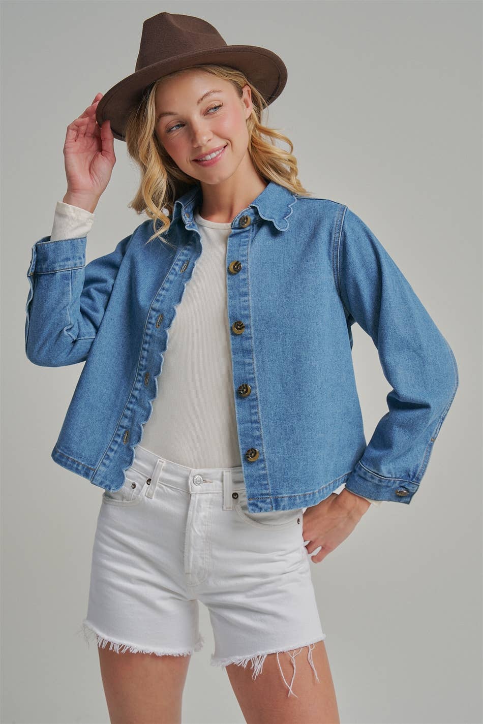 FALL DENIM JACKET WITH SCALLOP EMBROIDERY COLLAR_JLT00349-01