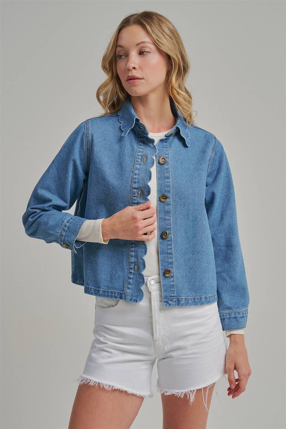 FALL DENIM JACKET WITH SCALLOP EMBROIDERY COLLAR_JLT00349-01